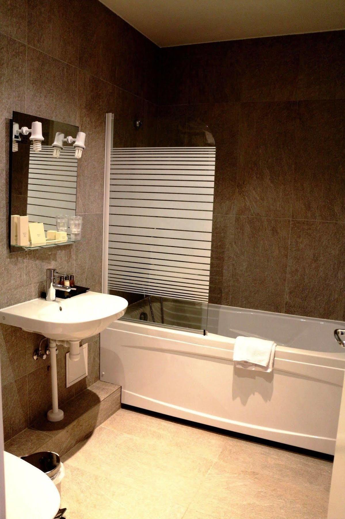 Irin Hotel Antibes Exterior photo
